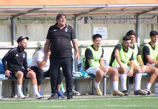 "יכולנו לנצח את המשחק" חנן אזולאי מאמן הבקעה(צילום :בן מלניק)